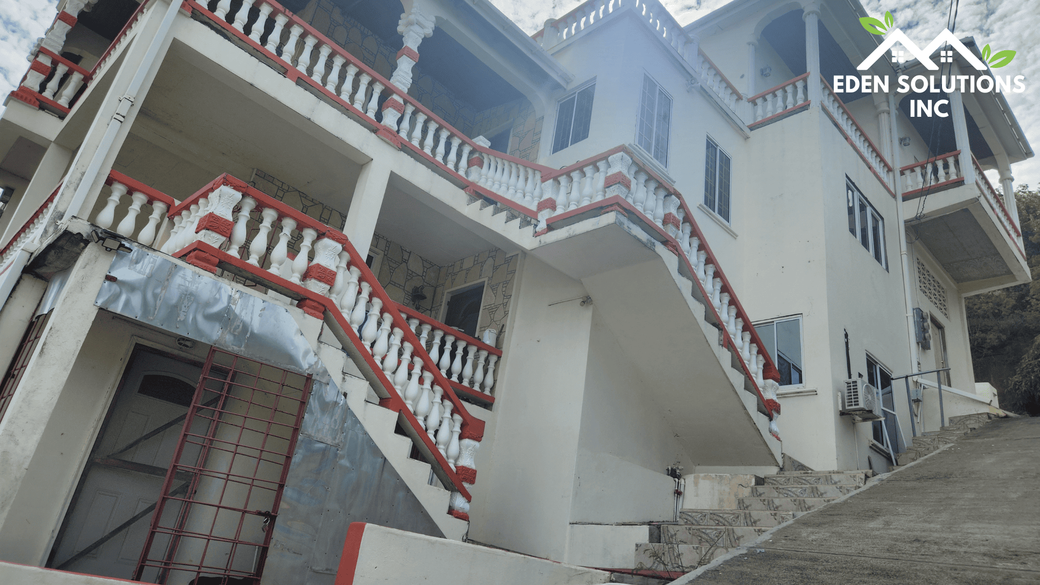 Launce Aux Epines Lookout