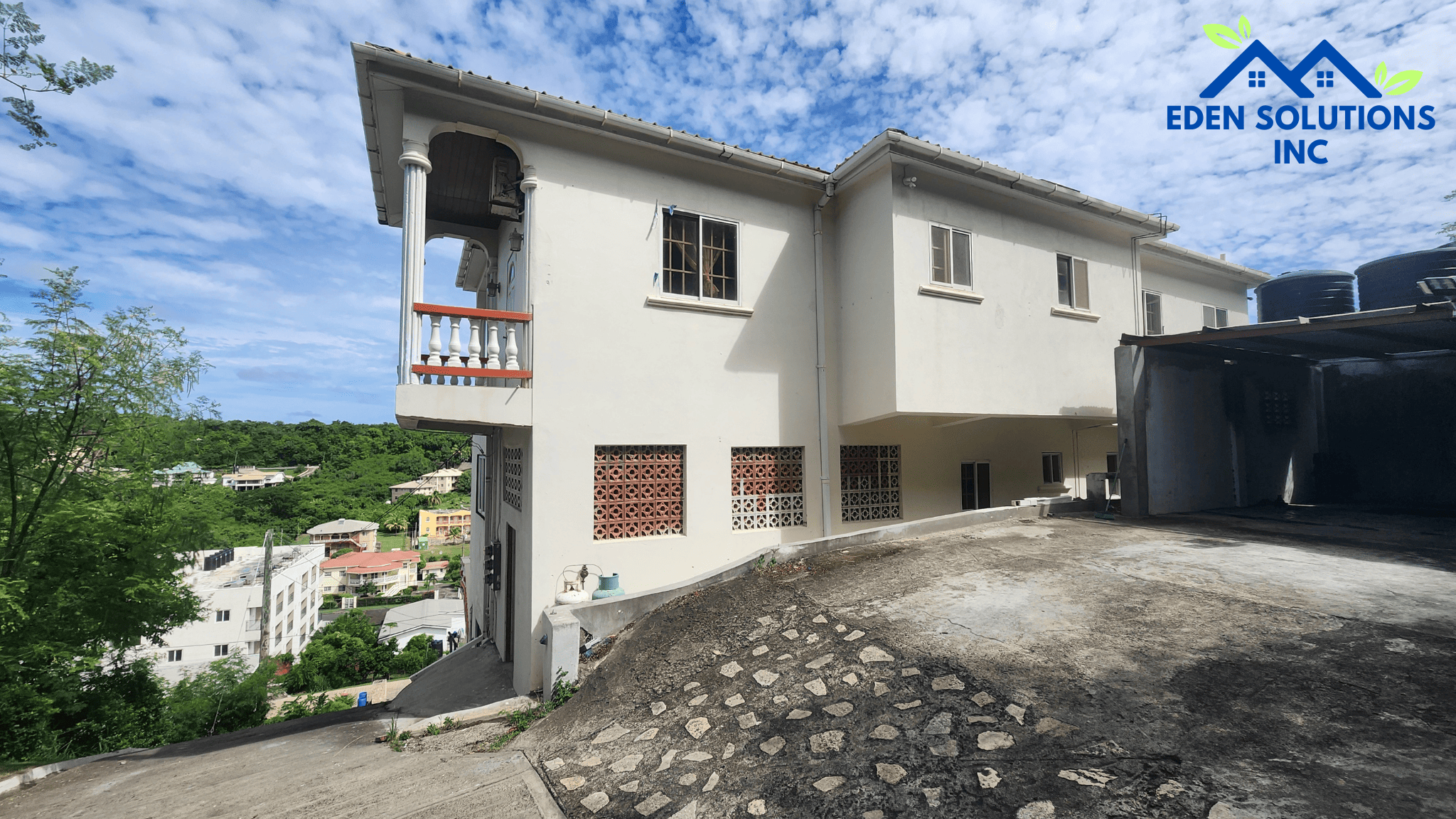 Launce Aux Epines Lookout